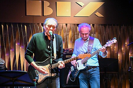 Conference-Sustainable-Energy-and-Powertrains Musicians-on-stage